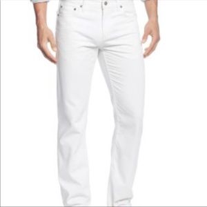 Men’s white Alfani  jeans size 32/32
